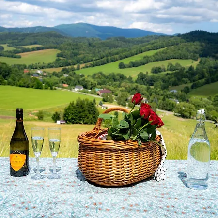 Glamping Glamping S Piknikem U Koni Sobotín