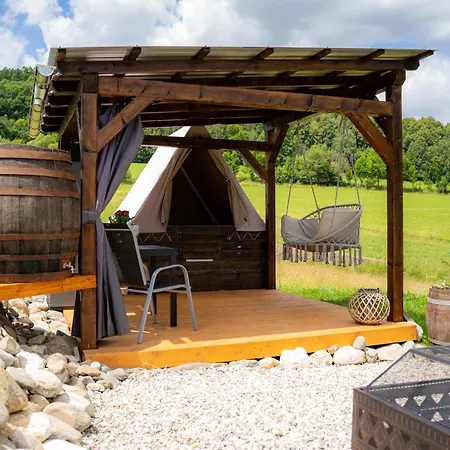 Glamping S Piknikem U Koni