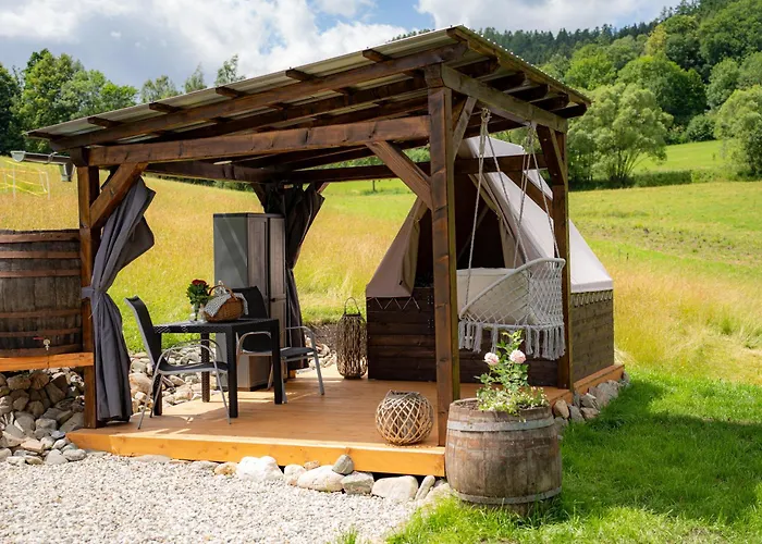 Glamping S Piknikem U Koni * Sobotín